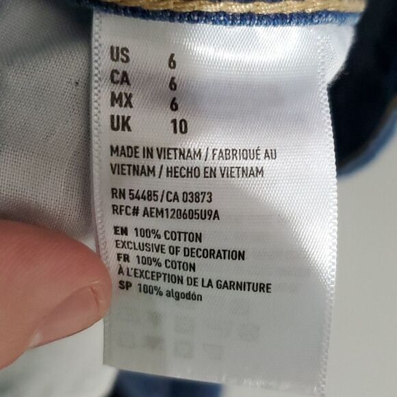 American Eagle tomgirl 31 waist distressed jean shorts - Picture 6 of 7